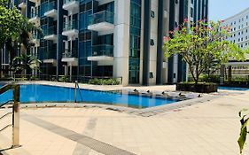 One Palm Tree Villas Condominium - Studio Room With Balcony - Across Terminal 3